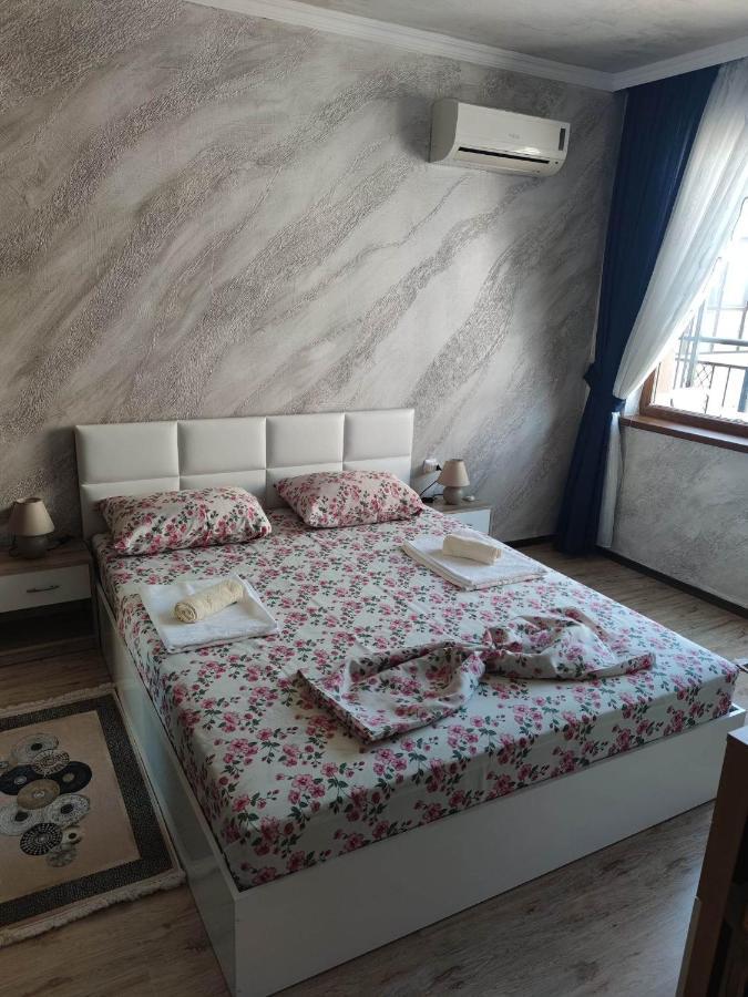 Apartament Piero Pomorie Exterior photo